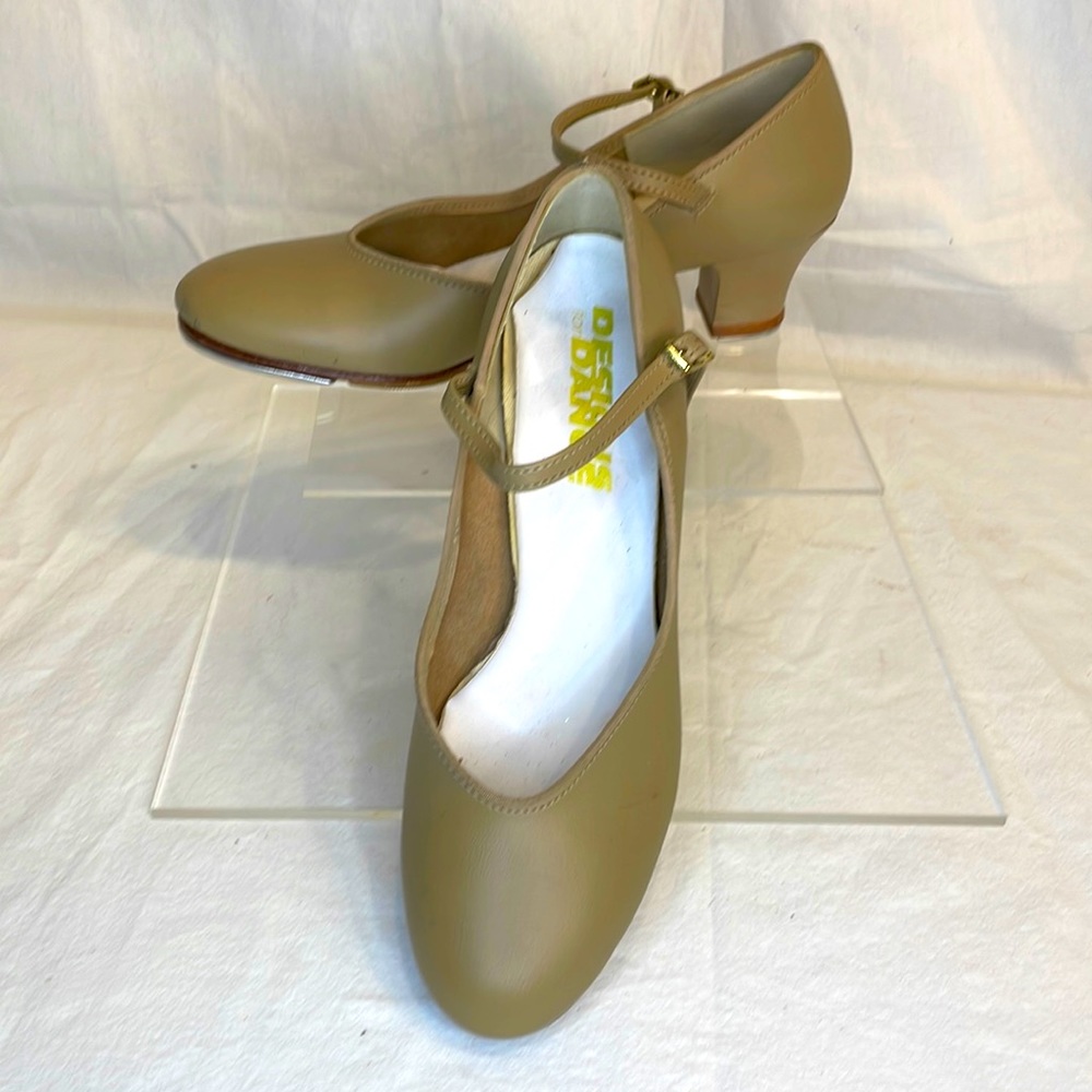 Tan 2” leather heeled Tap shoes with Capezio Tele Tone Taps. Size 9.4